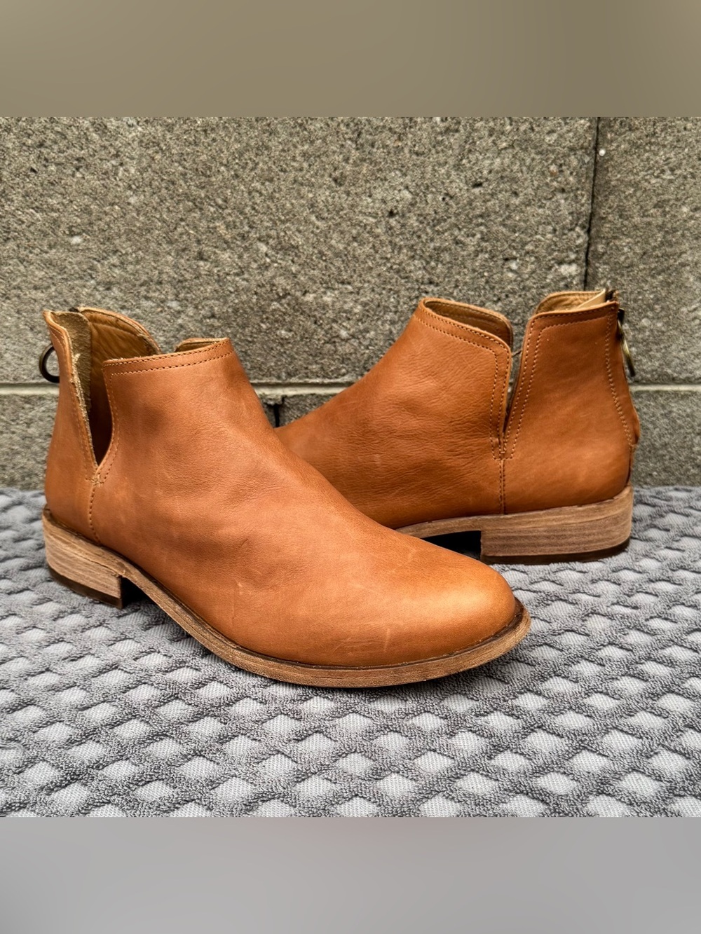BEEK Falcon Leather Ankle Bootie Cognac Leather Size 9.5